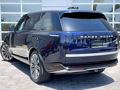 Certified 2023 Land Rover Range Rover Long Wheelbase Autobiography AWD/4WD image 11