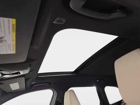 Used 2025 BMW X1 xDrive28i w/ Convenience Package image 32