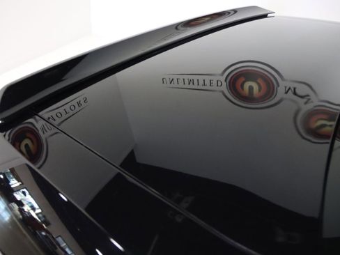 Used 2009 Dodge Challenger R/T image 12