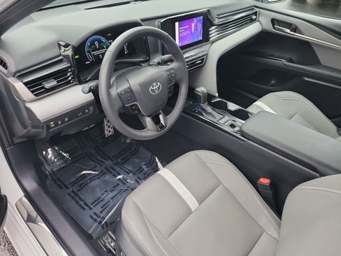 Certified 2025 Toyota Camry SE image 16