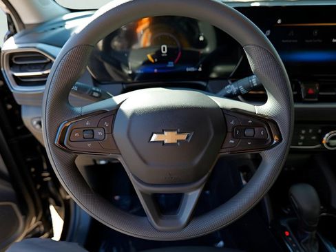Used 2026 Chevrolet TrailBlazer LT w/ Driver Confidence Package FWD image 9