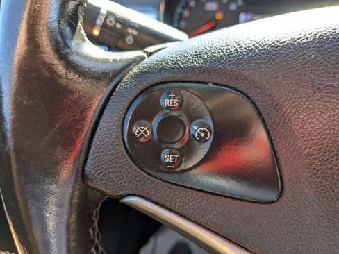 Used 2017 Chevrolet Impala LT image 18