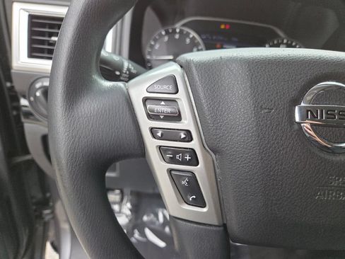 Used 2021 Nissan Titan SV RWD image 26