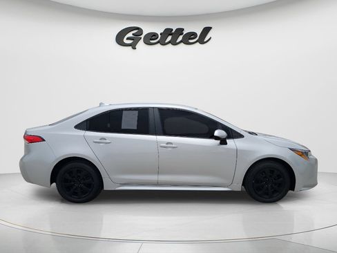 Certified 2025 Toyota Corolla LE FWD image 4