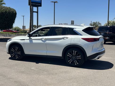 Used 2021 INFINITI QX50 Luxe w/ Appearance Package AWD/4WD image 3