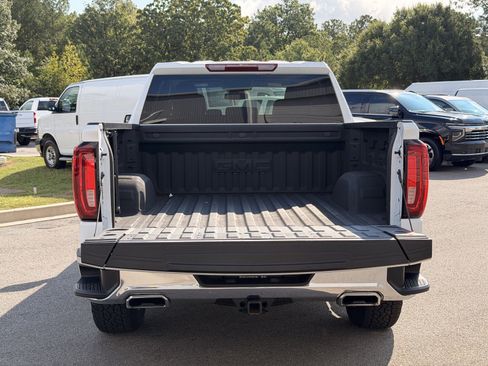 Used 2025 GMC Sierra 1500 SLT w/ SLT Premium Package AWD/4WD image 30