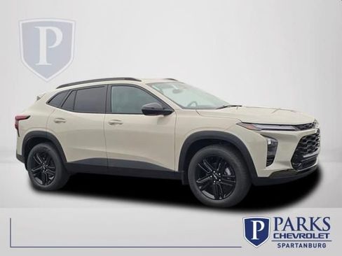 New 2026 Chevrolet Trax ACTIV w/ Driver Confidence Package image 1