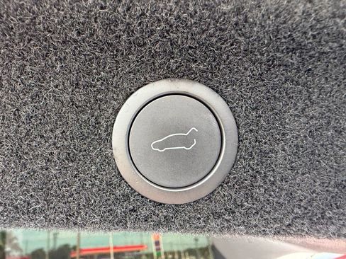 Used 2026 Tesla Model Y Long Range AWD/4WD image 25