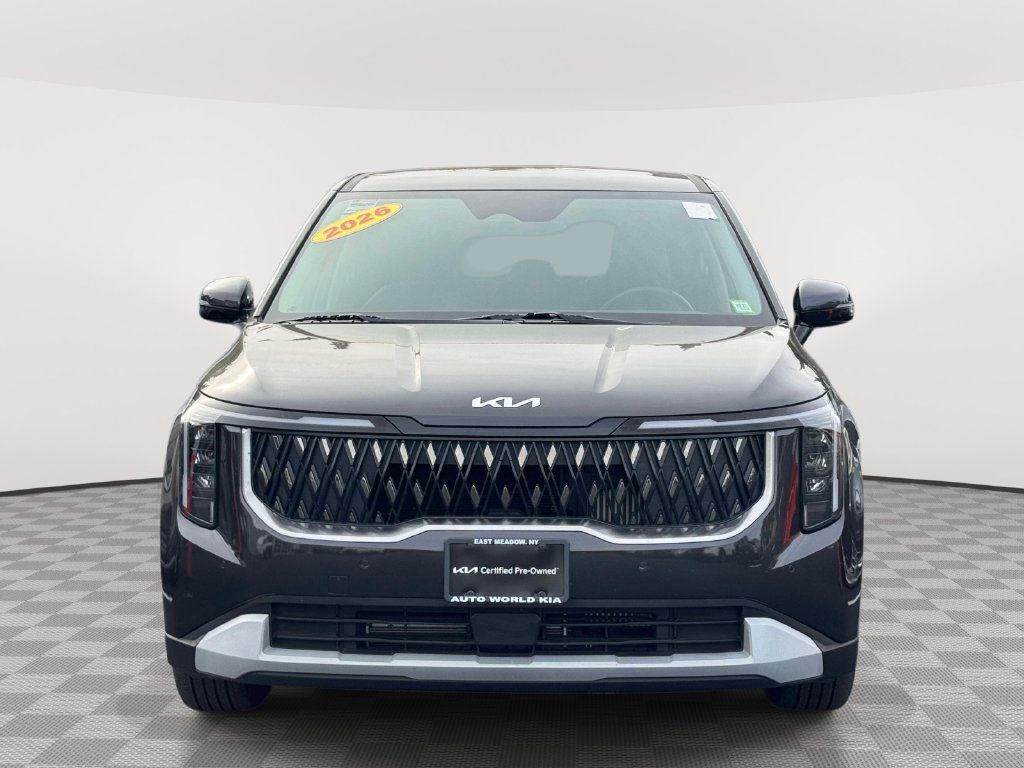 Used 2026 Kia Carnival LXS FWD image 2
