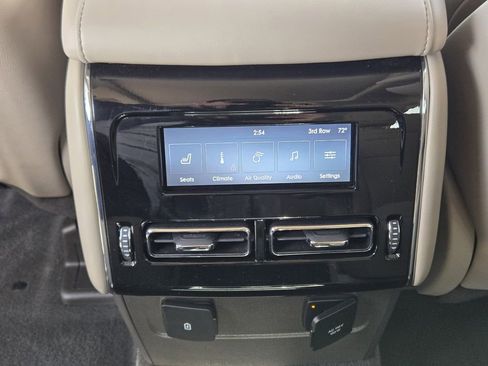 Used 2023 Lincoln Aviator Reserve w/ Equipment Group 201A image 35