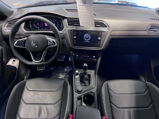 Certified 2022 Volkswagen Tiguan SEL R-Line AWD/4WD image 19