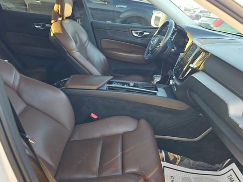 Used 2019 Volvo XC60 T5 Inscription w/ Protection Package Premier image 7