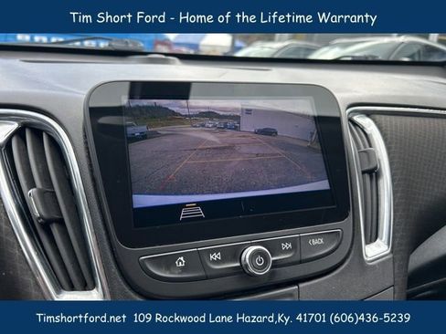 Used 2019 Chevrolet Malibu LT image 9