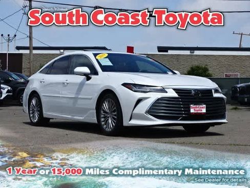 Used 2019 Toyota Avalon Limited w/ Advanced Safety Package FWD image 1