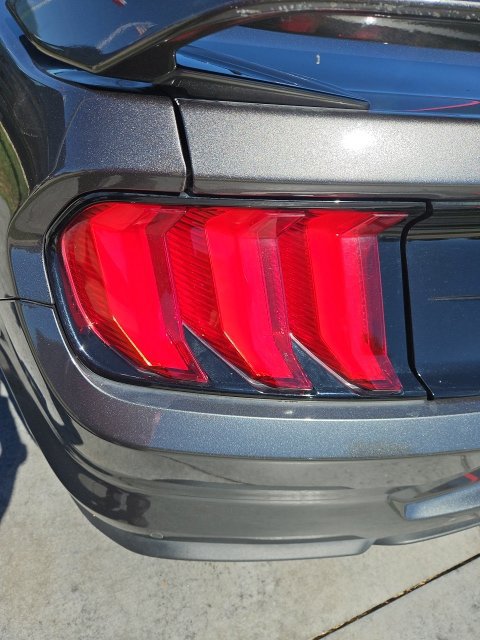 Used 2020 Ford Mustang GT Premium w/ GT Performance Package RWD image 19
