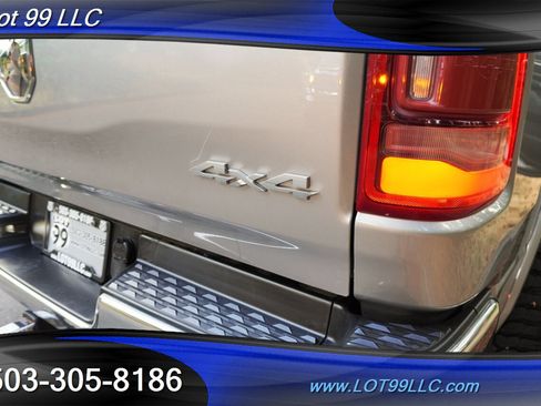 Used 2019 RAM 1500 Laramie AWD/4WD image 35
