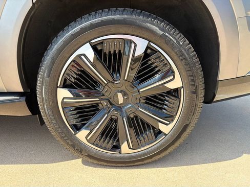 Used 2026 Cadillac Escalade IQ Sport 2 AWD/4WD image 10
