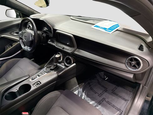 Used 2017 Chevrolet Camaro LT image 26
