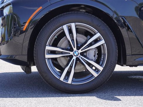 New 2025 BMW X7 xDrive40i w/ M Sport Package image 33