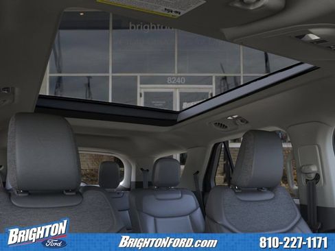 Used 2026 Ford Explorer Active w/ Active Comfort Package AWD/4WD image 17