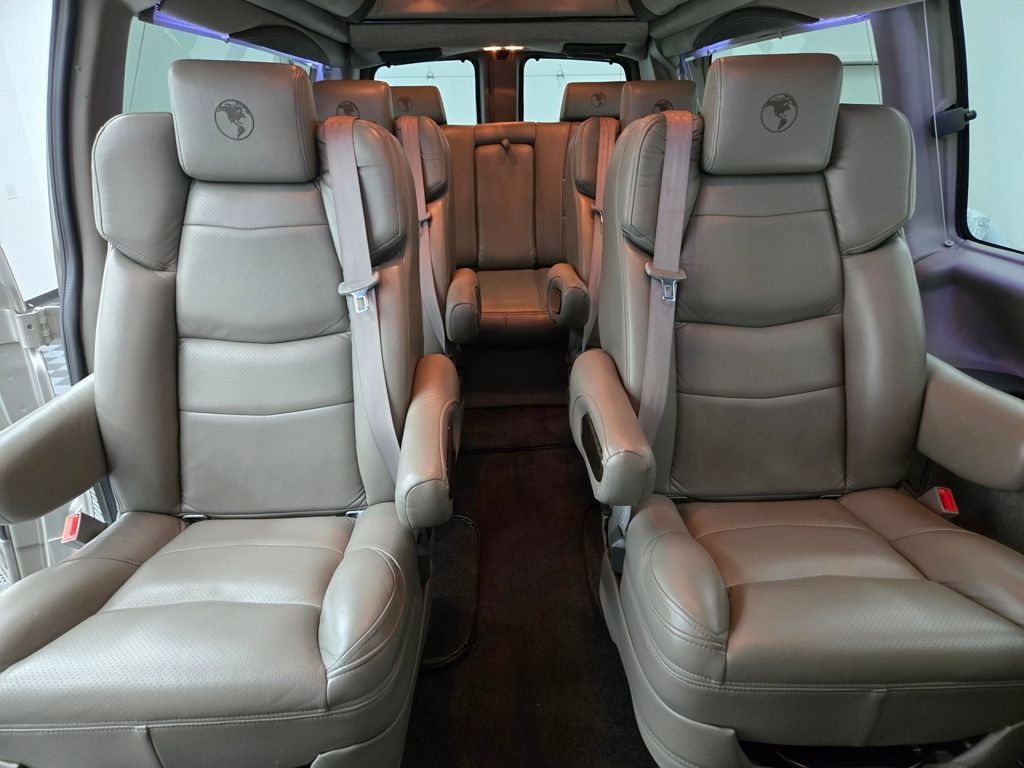 Used 2023 Chevrolet Express 2500 Extended RWD image 46
