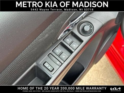 Used 2016 Chevrolet Cruze LTZ FWD image 12