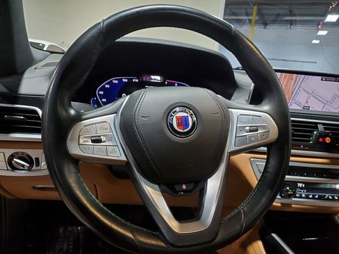 Used 2022 BMW ALPINA B7 xDrive image 35