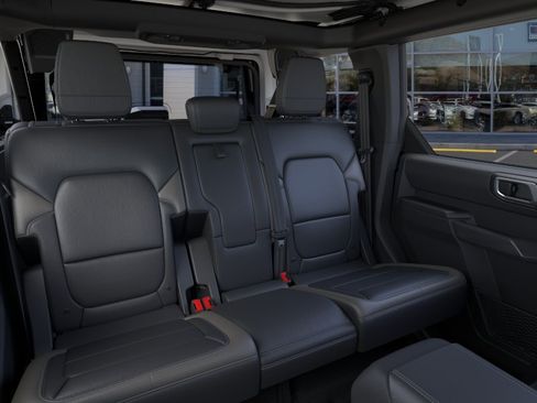 New 2026 Ford Bronco Outer Banks w/ Sasquatch Package AWD/4WD image 12