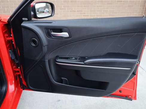 Used 2016 Dodge Charger SXT w/ Navigation & Travel Group image 24