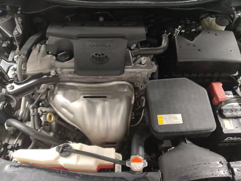 Used 2016 Toyota Camry SE image 30