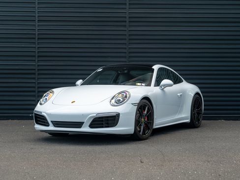 Used 2019 Porsche 911 Carrera 4S AWD/4WD image 1