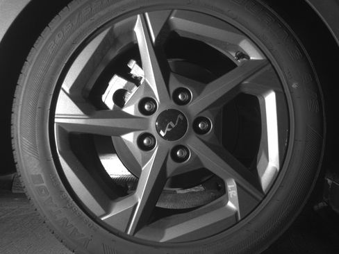 Used 2025 Kia K4 LXS image 15