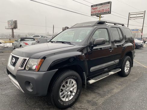 Used 2014 Nissan Xterra S image 1