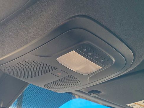 Used 2025 Mercedes-Benz Sprinter 2500 image 33