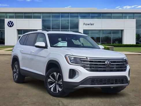 New 2026 Volkswagen Atlas SE FWD image 1