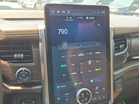 Used 2022 Ford Expedition Max King Ranch AWD/4WD image 18