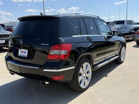 Used 2010 Mercedes-Benz GLK 350 4MATIC image 5