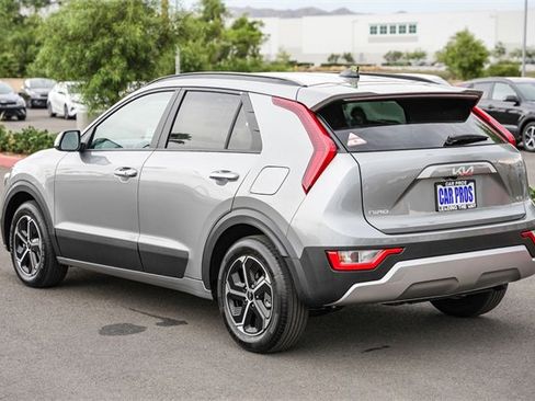 New 2025 Kia Niro EX image 5