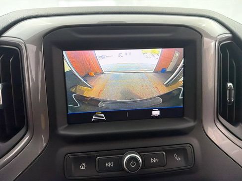 Used 2022 Chevrolet Silverado 1500 Custom w/ LPO, Blackout Package AWD/4WD image 15