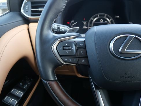 Certified 2024 Lexus LX 600 4WD w/ Luxury Package image 24