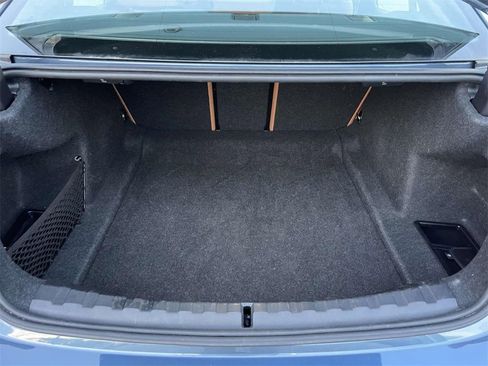 Used 2025 BMW 330i Sedan image 12