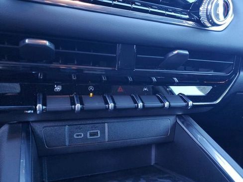 New 2026 GMC Canyon Elevation w/ Convenience Package image 25