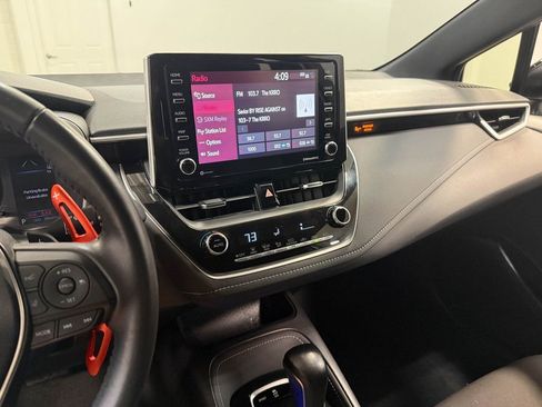 Used 2021 Toyota Corolla SE image 79