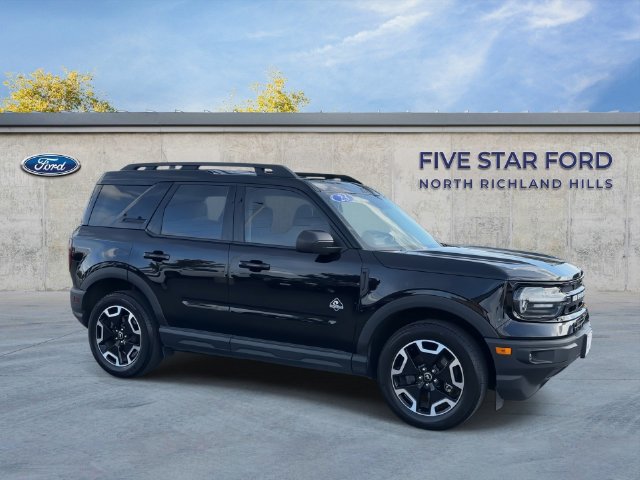Used 2023 Ford Bronco Sport Outer Banks w/ Tech Package AWD/4WD image 10