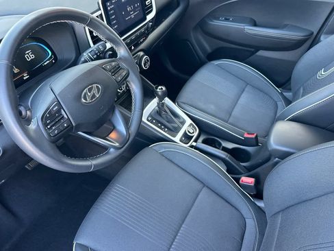 Used 2026 Hyundai Venue SEL FWD image 12