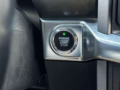 Used 2023 Ford F150 Lariat w/ Equipment Group 502A High image 30