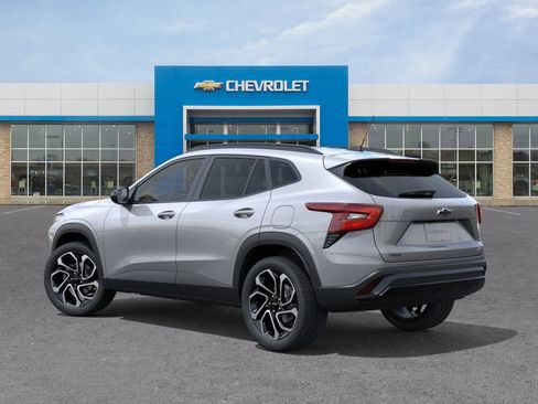 New 2026 Chevrolet Trax RS w/ Sunroof Package FWD image 3