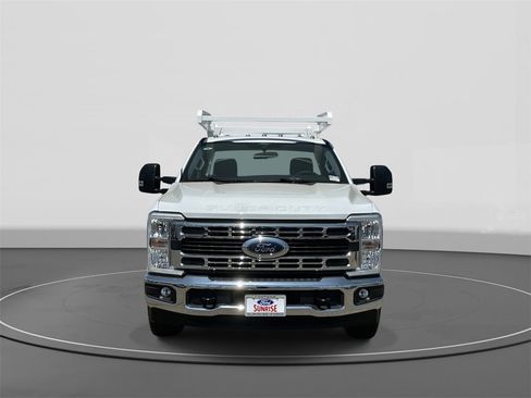 New 2025 Ford F350 XL w/ XL Chrome Package image 3