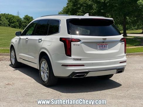 Used 2024 Cadillac XT6 Luxury w/ LPO, Floor Liner Package FWD image 5