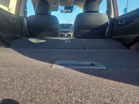 Used 2017 Nissan Rogue Sport SL w/ SL Premium Package image 17